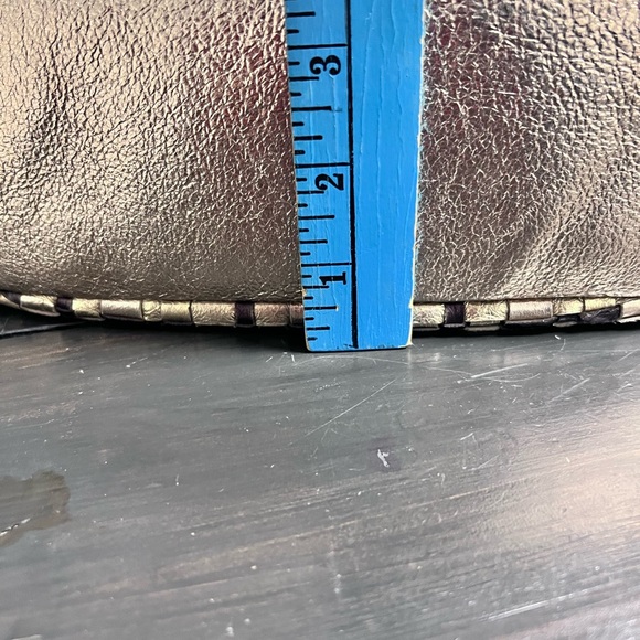 Elliott Lucca Metallic and Black Woven Hobo Bag - Picture 7 of 10